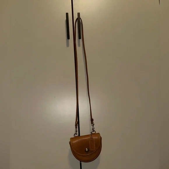 COACH Rare Vintage British Tan Leather Mini Crossbody Belt Bag - Picture 2 of 6